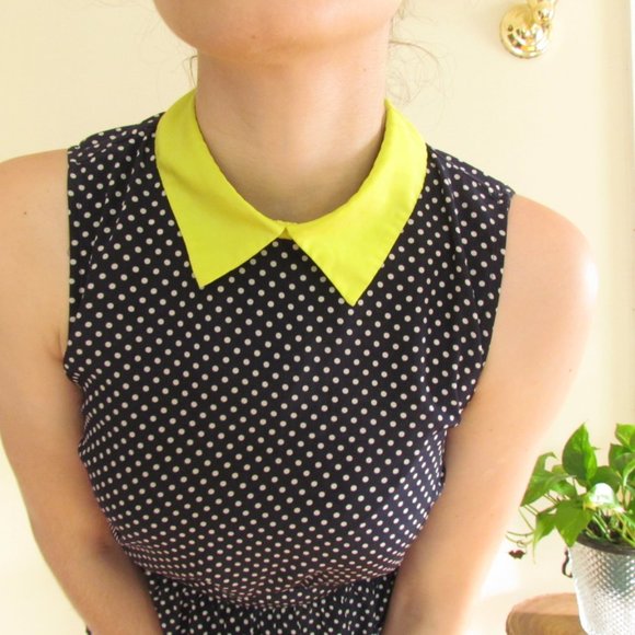 50's Lime Green Collar Navy Polka Dot Peplum Top - Picture 3 of 5